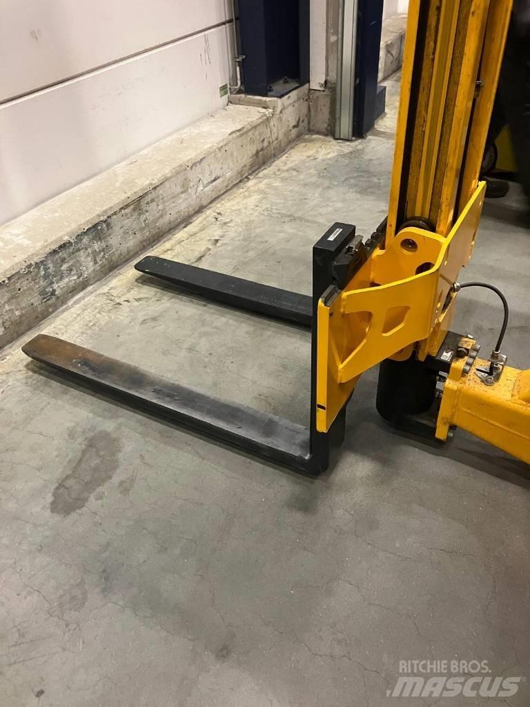 Jungheinrich EKX516 High lift order picker