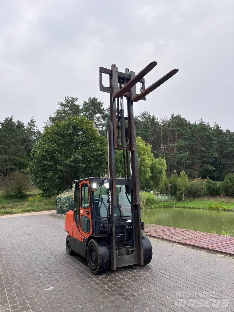 Doosan D 55 C-7 Diesel trucks