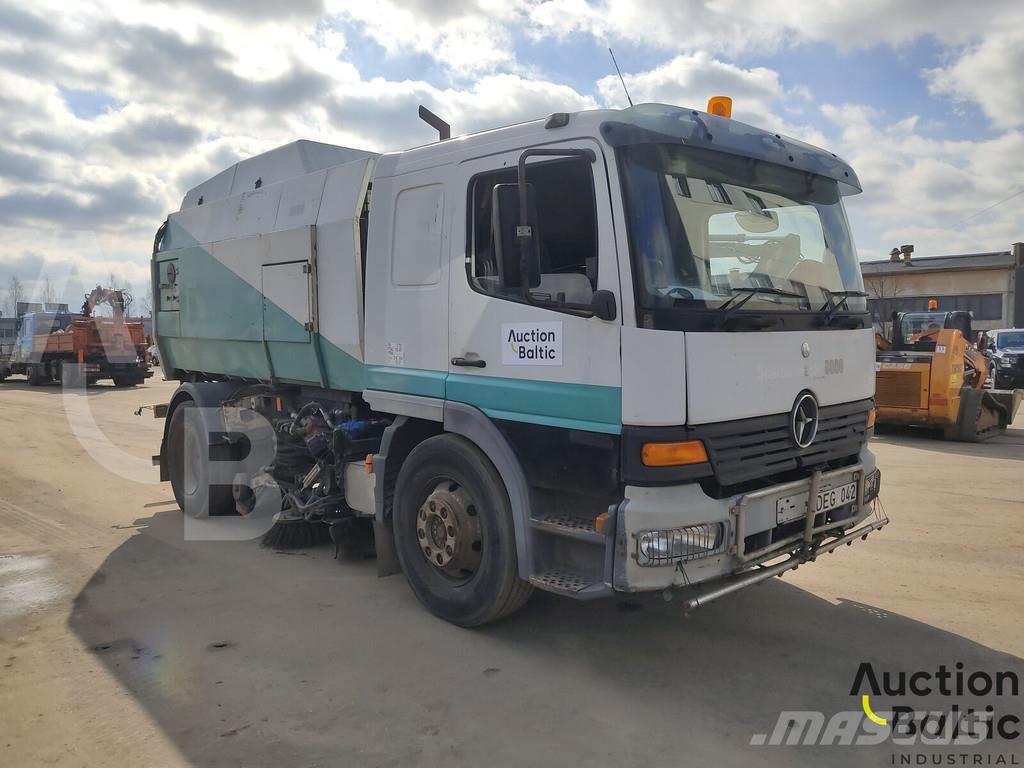Mercedes-Benz 1517 Sweepers