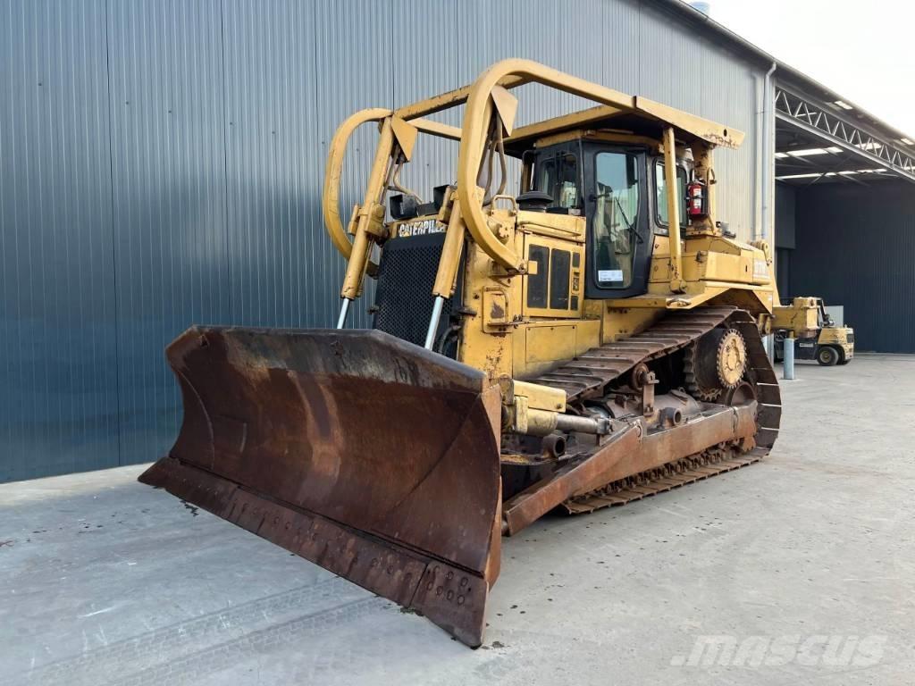 CAT D7H Crawler dozers