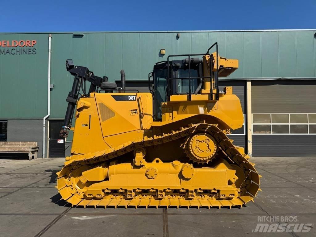 CAT D8T LGP Crawler dozers