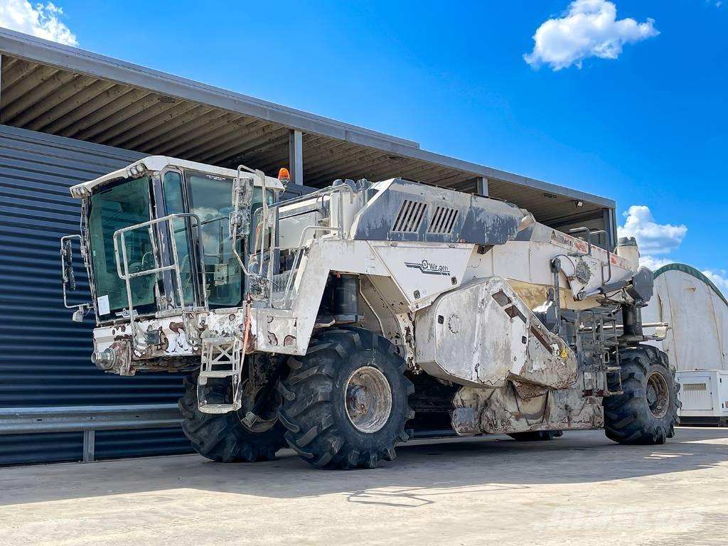 Wirtgen WR 240I Asphalt recyclers
