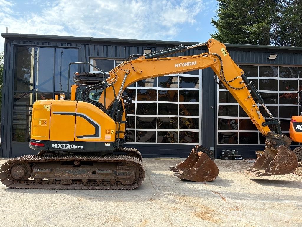 Hyundai HX 130 Crawler excavators
