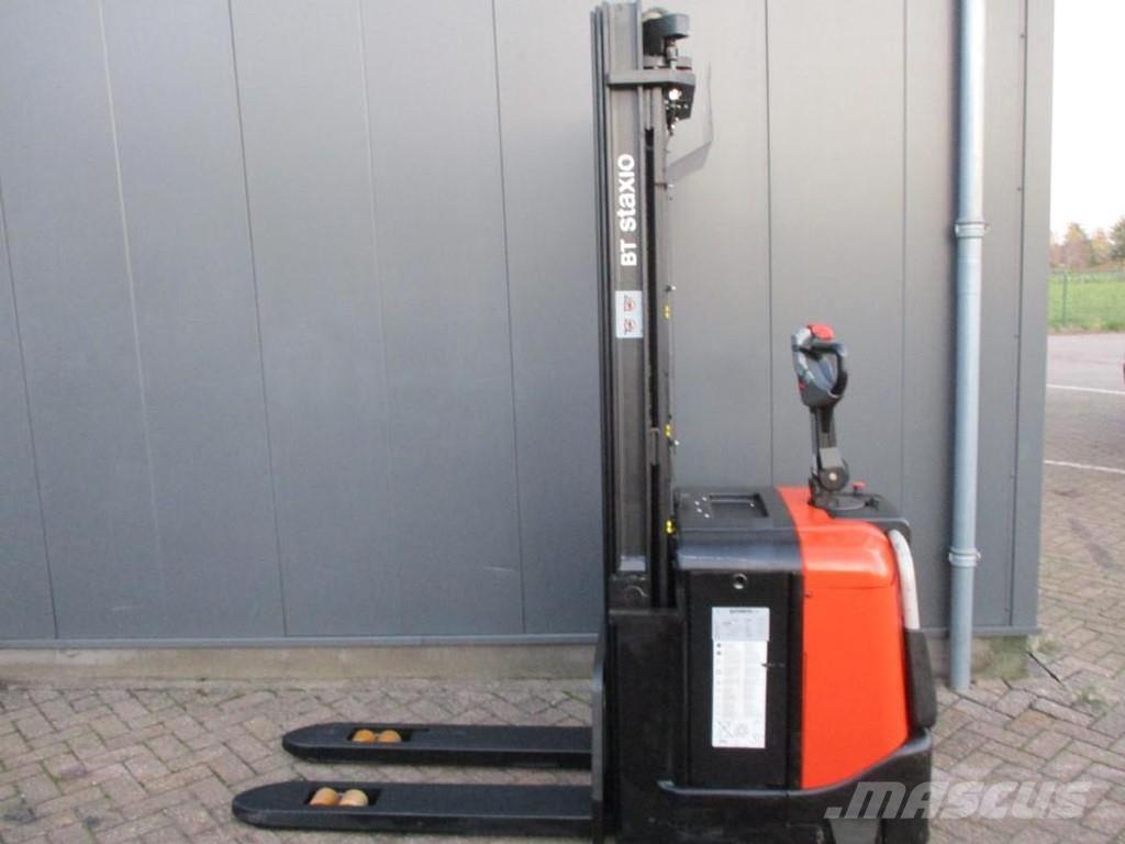BT SPE125 Low lifter with platform