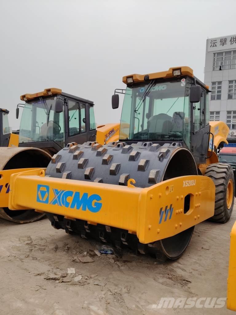XCMG XS 203 J Single drum rollers