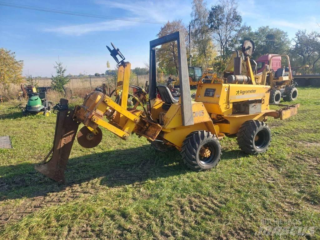 CASE Davis DH5 Construction - Others