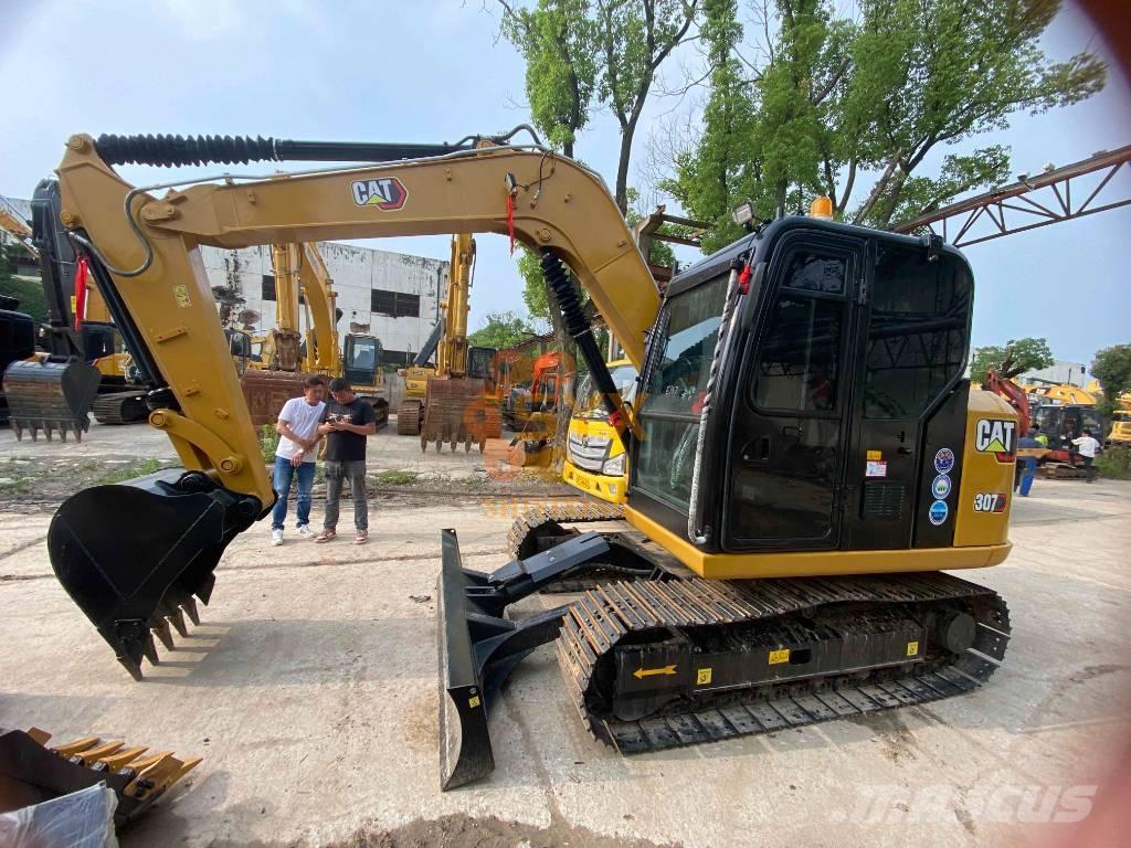CAT 307 E Midi excavators  7t - 12t