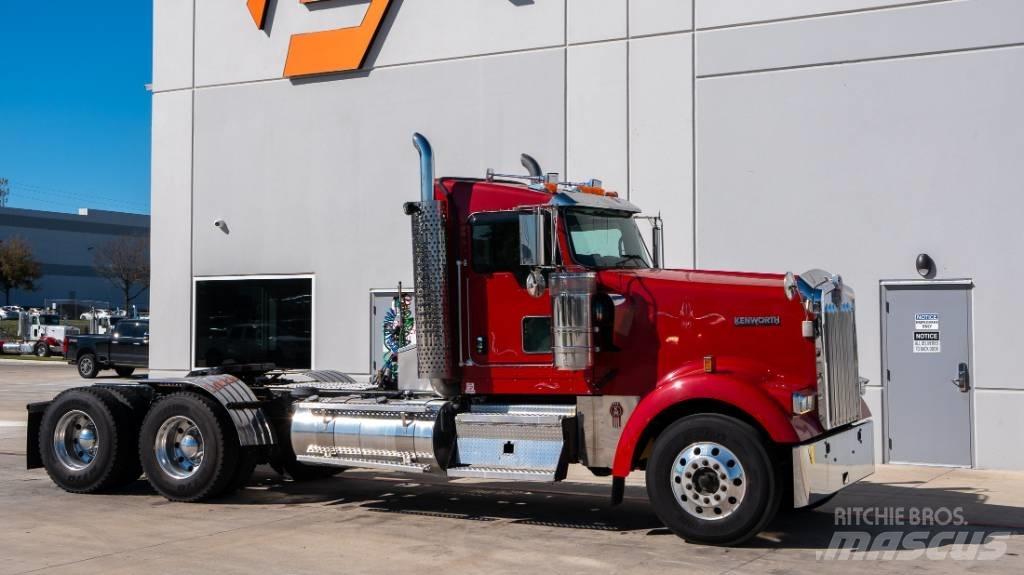Kenworth W 900 Tractor Units