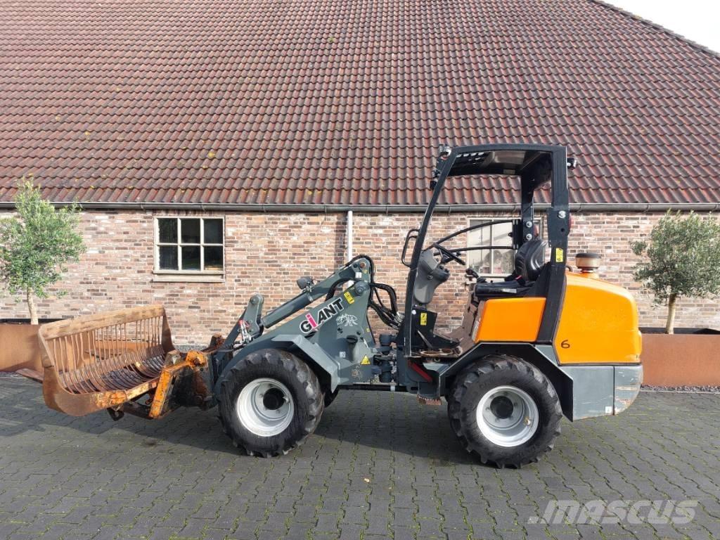 GiANT V 452 T X-Tra Mini loaders