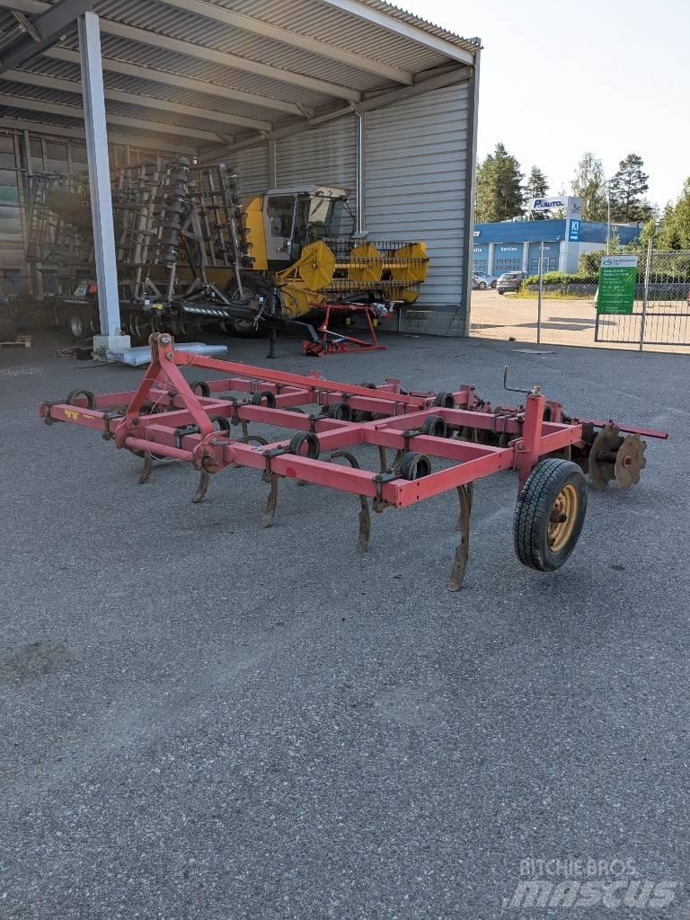 Väderstad SK13 Cultivators
