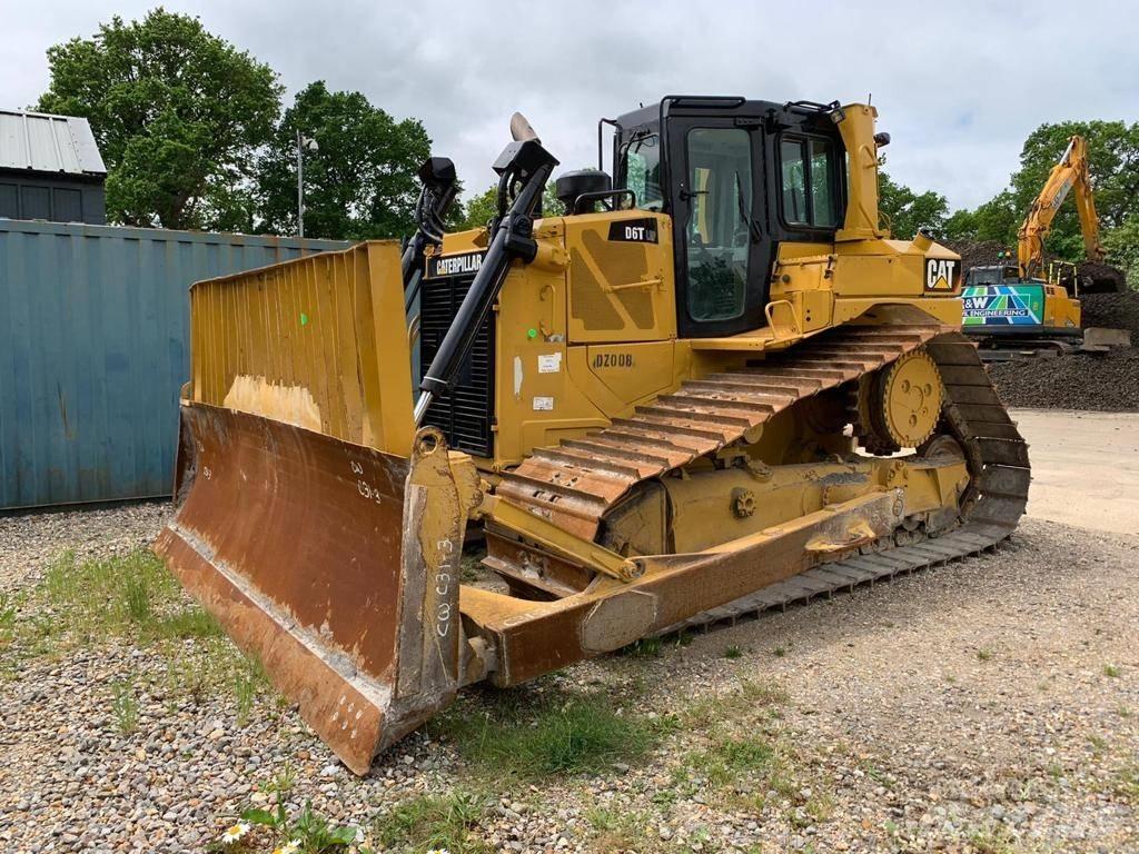 CAT D6T LGP Crawler dozers