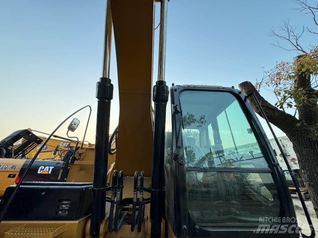 CAT 320D2L Crawler excavators