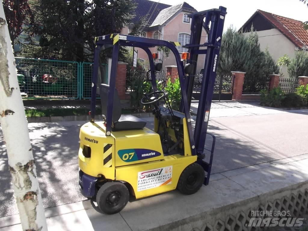 Komatsu FG07-3 LPG trucks