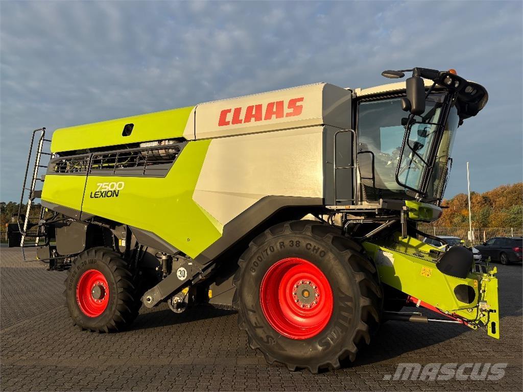 CLAAS LEXION 7500 Combine harvesters