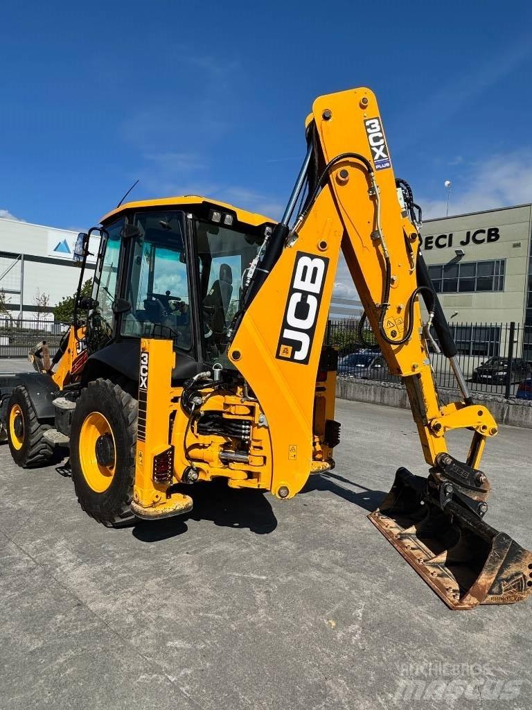 JCB 3CX PLUS Backhoe loaders