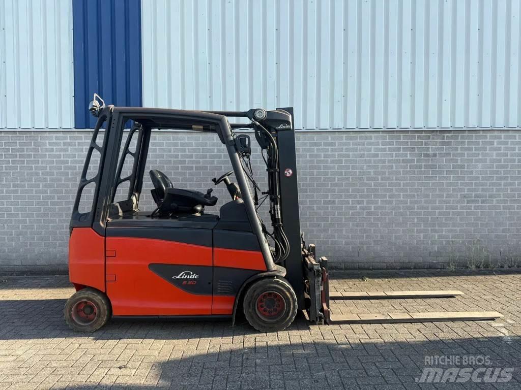Linde E30HL-01/600 Electric forklift trucks