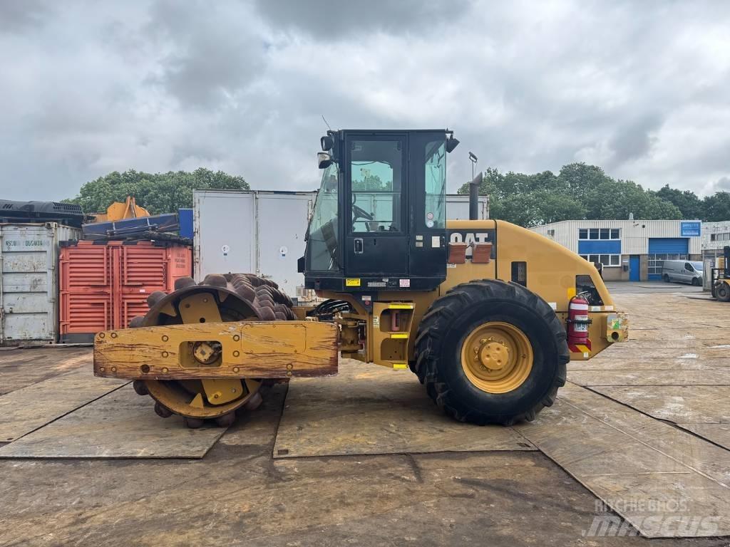 CAT CP 533 E Single drum rollers
