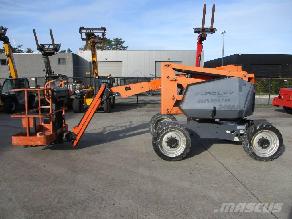 JLG 340 AJ (511) Compact self-propelled boom lifts