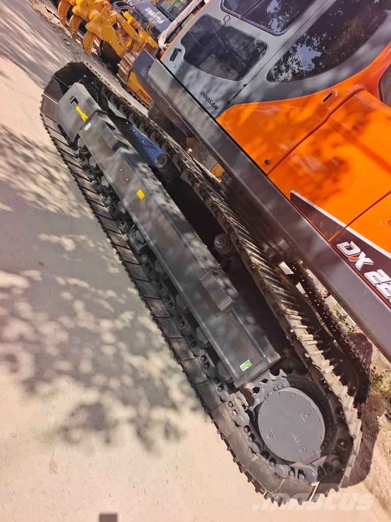 Doosan DX225 LC-9C Crawler excavators