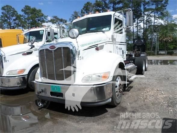 Peterbilt 384 Construction - Others