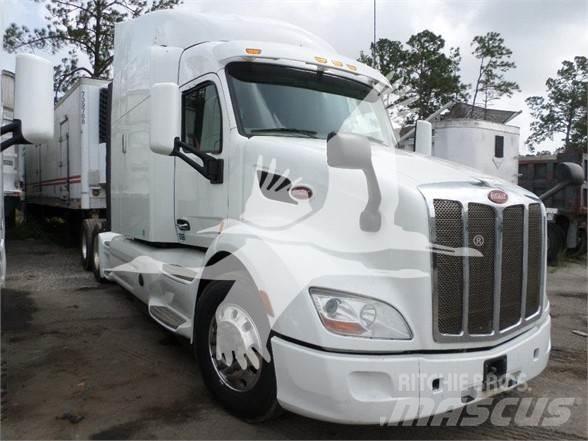 Peterbilt 579 Construction - Others