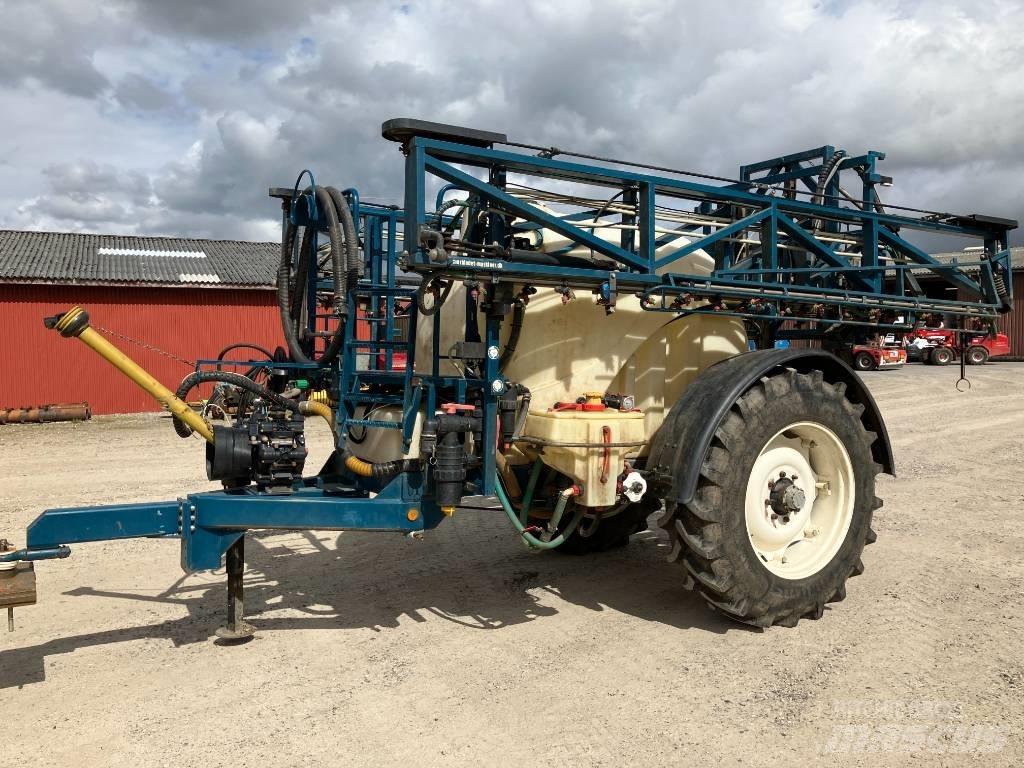 MGM 3000 24M Trailed sprayers
