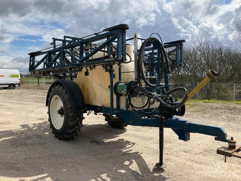 MGM 3000 24M Trailed sprayers