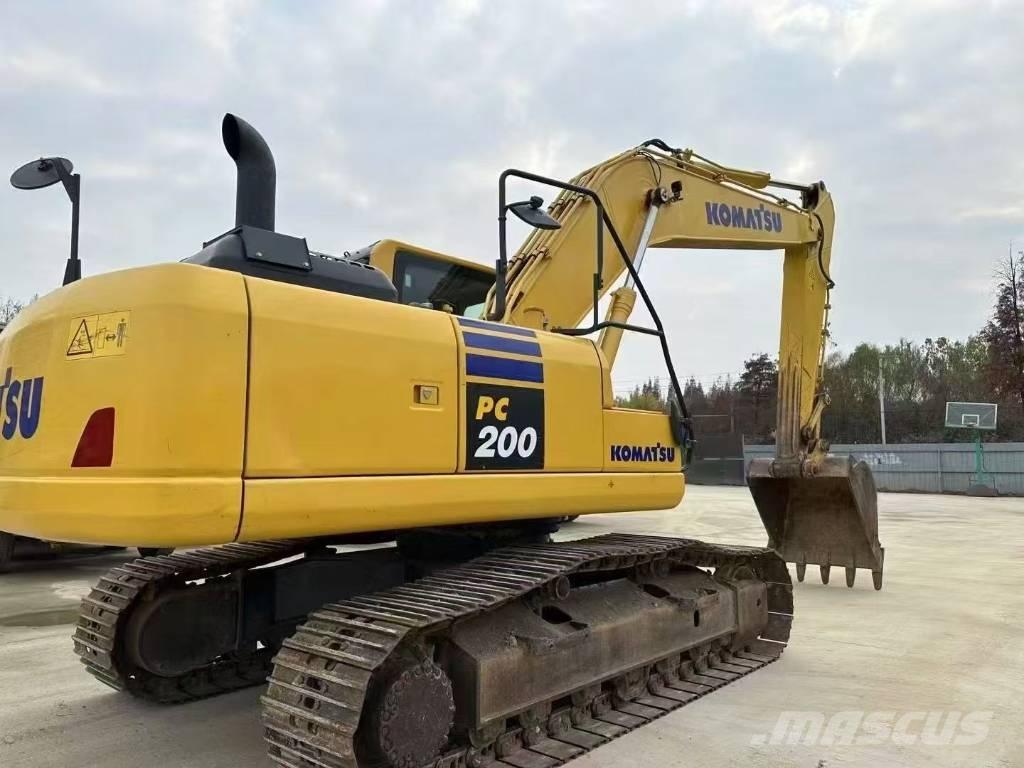 Komatsu PC 200 Crawler excavators