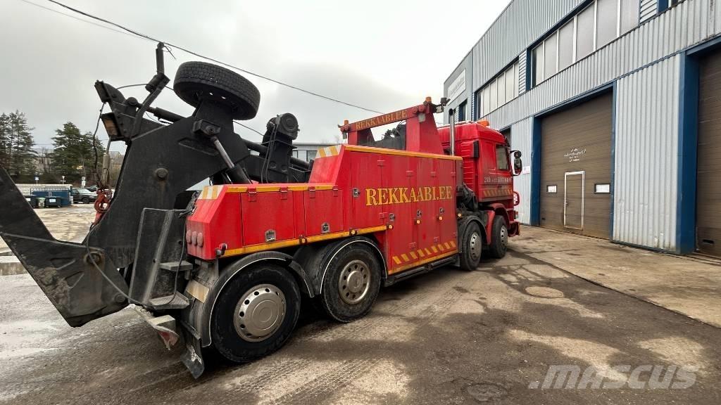 Scania P93 8X2 Recovery vehicles