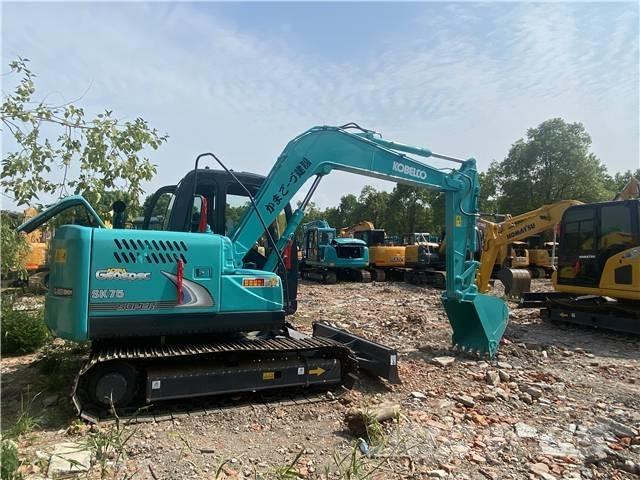 Kobelco SK 75 Crawler excavators