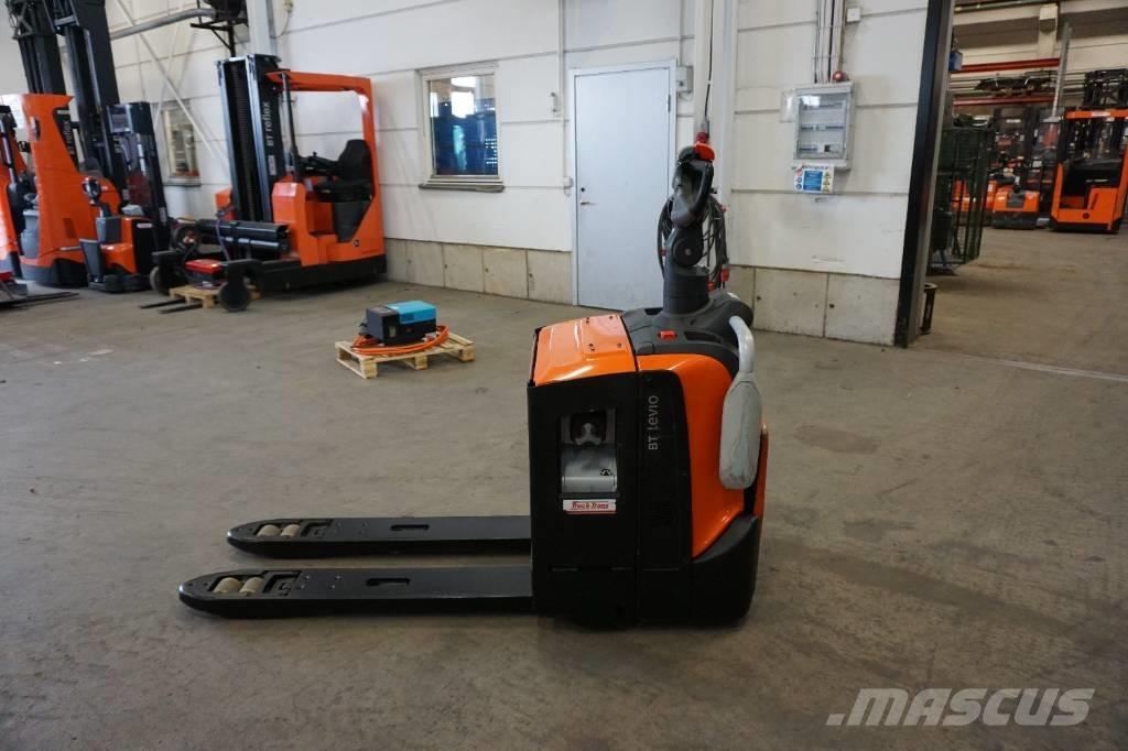 Toyota LPE220 Low lifter with platform