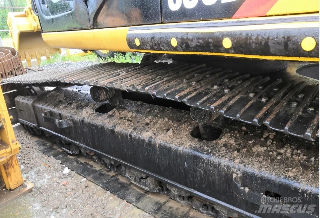 CAT 330 D Crawler excavators