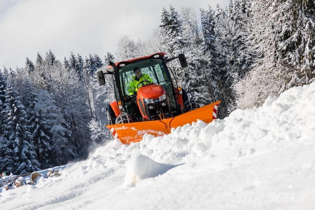 Kubota M5112 Tractors