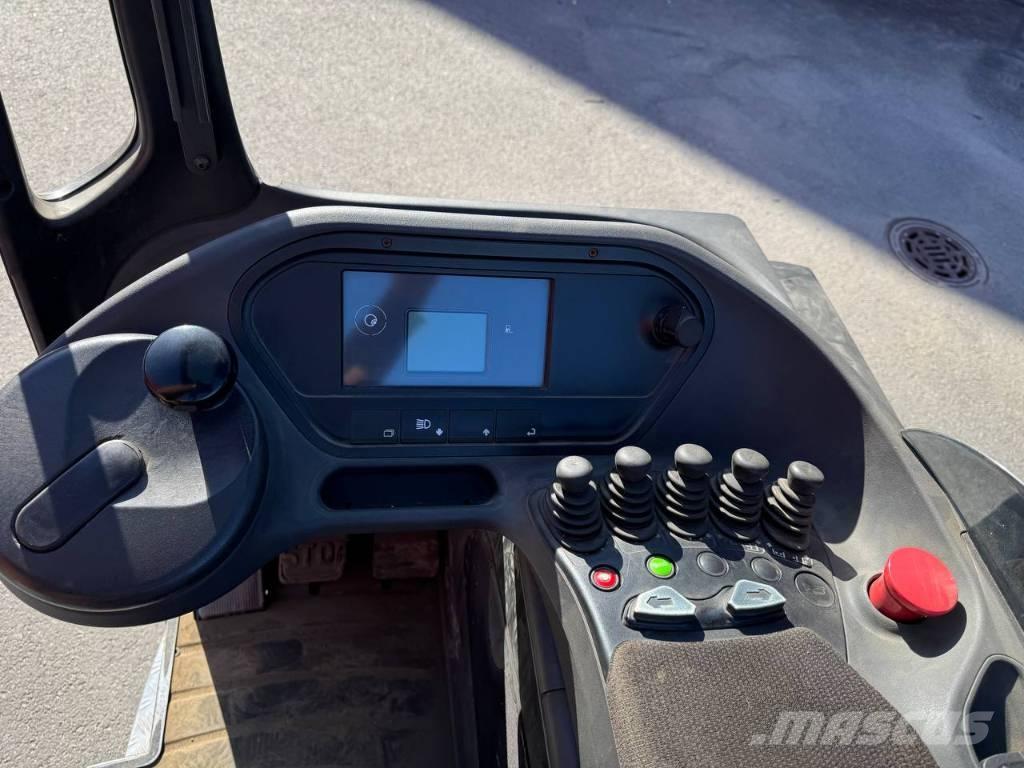 Linde R 25 Reach trucks