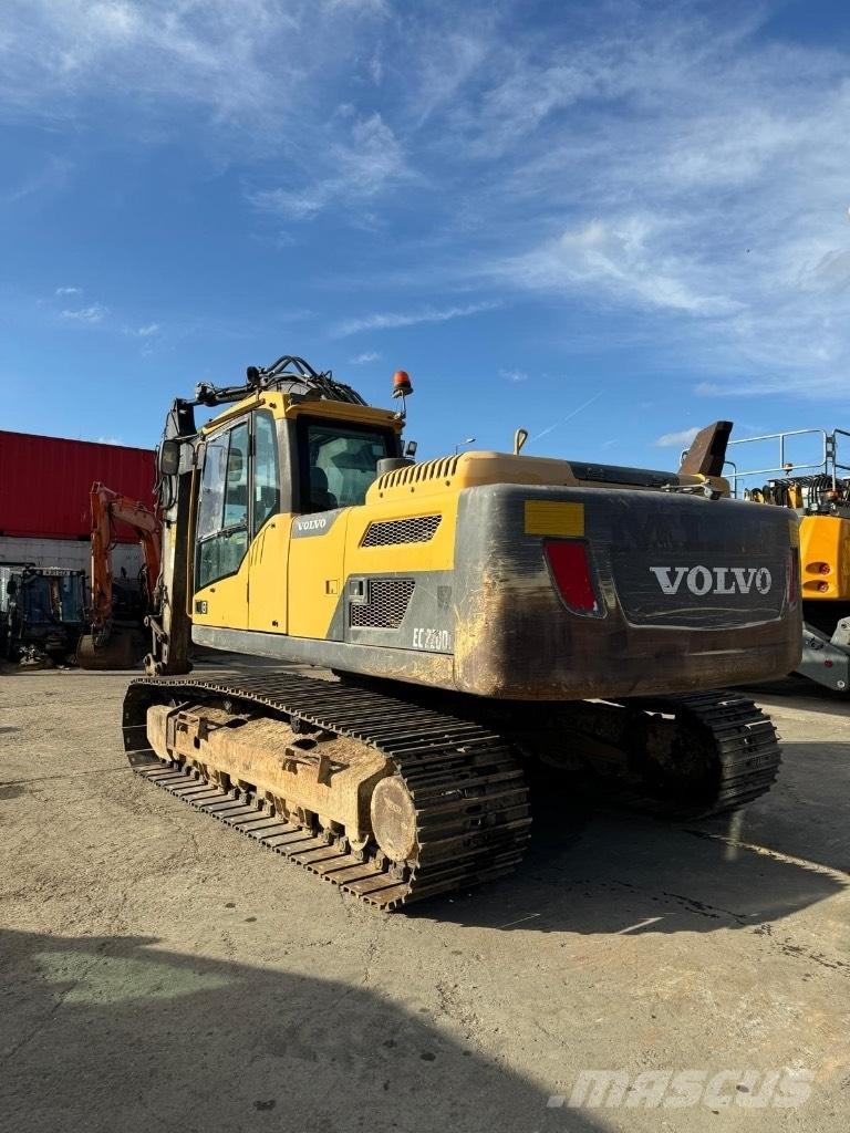 Volvo EC 220 DL Crawler excavators