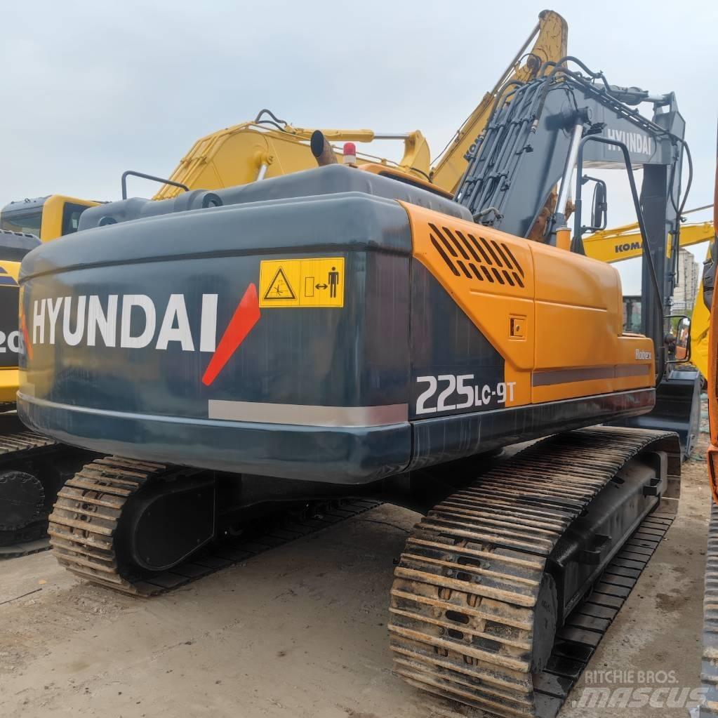 Hyundai R 225LC-9T Crawler excavators