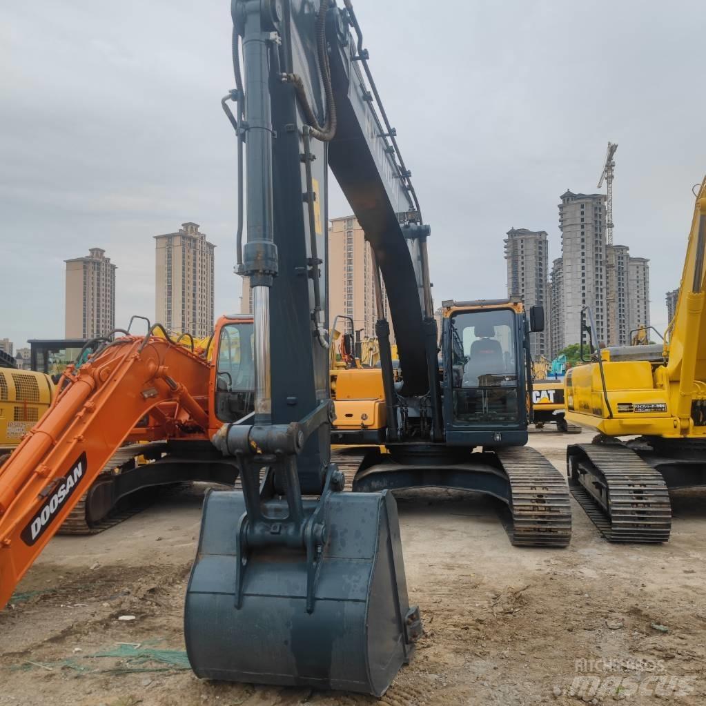 Hyundai R 225LC-9T Crawler excavators