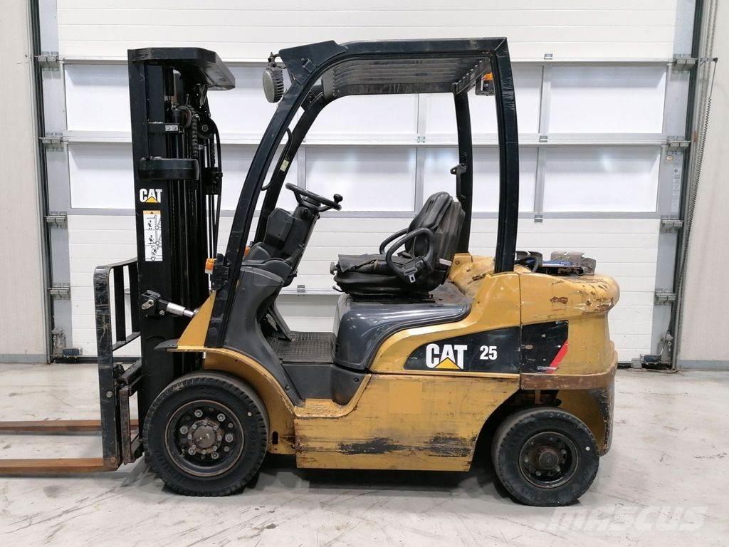 CAT GP25N LPG trucks