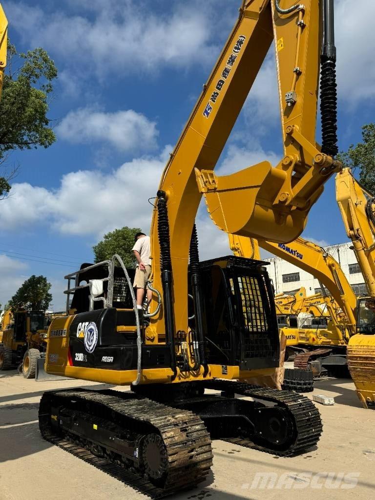 CAT CAT320D Midi excavators  7t - 12t