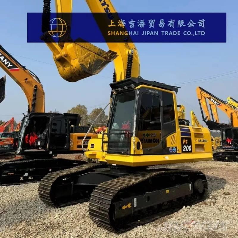 Komatsu PC 200-8 Crawler excavators