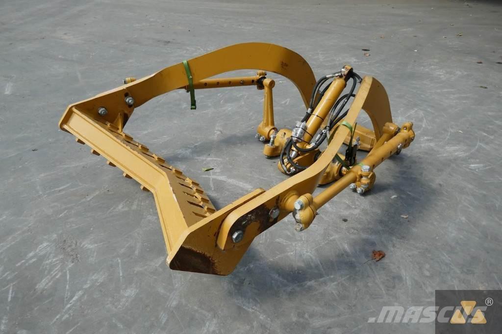 CAT 140M Scarifier Other components