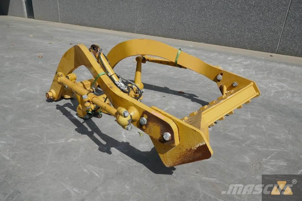 CAT 140M Scarifier Other components