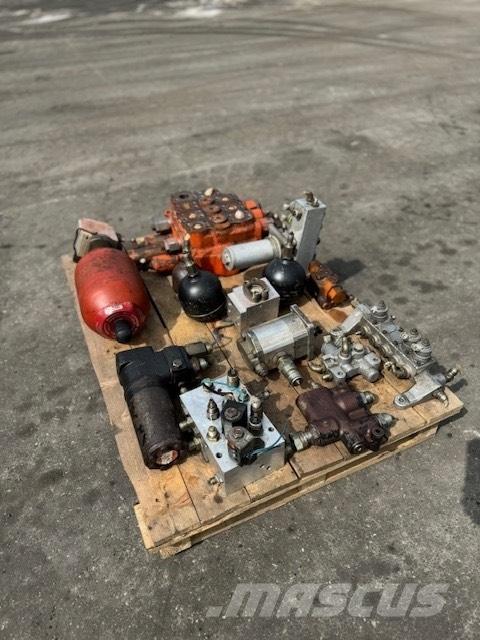 Daewoo Mega 300 V Hydraulics