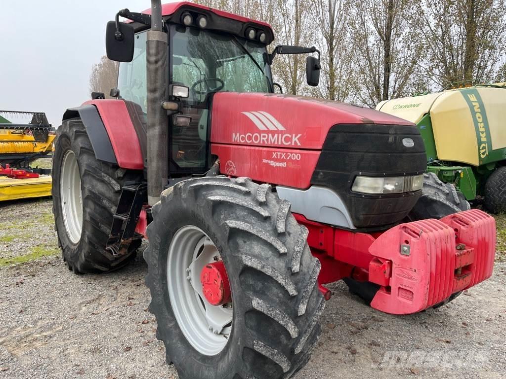 McCormick XTX 200 Tractors