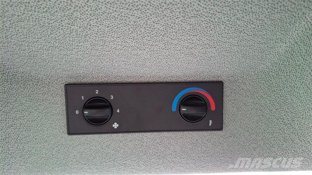 CLAAS Elios 210 Tractors