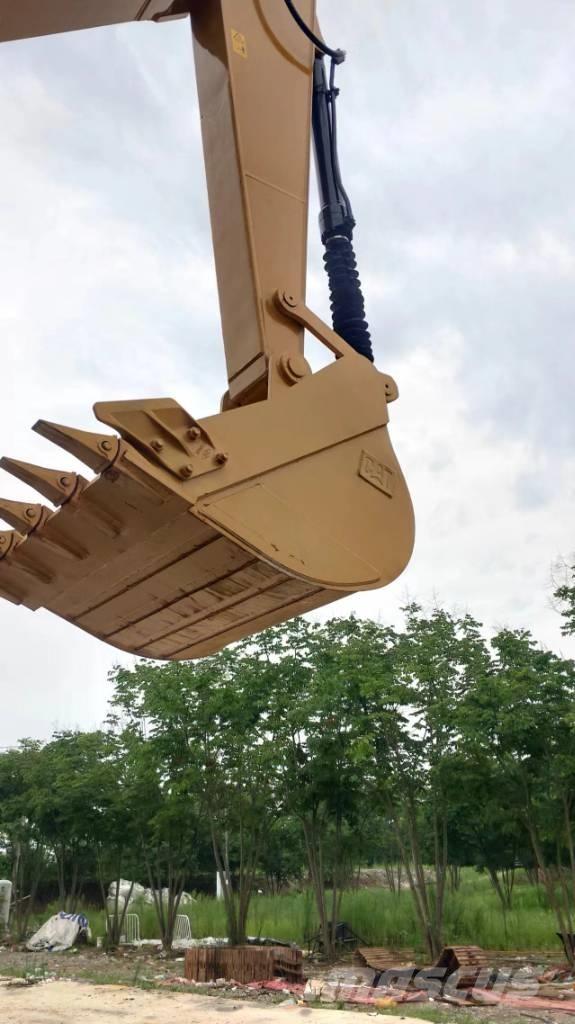 CAT 320D2 Crawler excavators