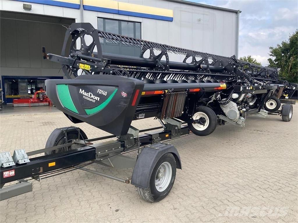 MacDon FD 140 Combine harvester accessories