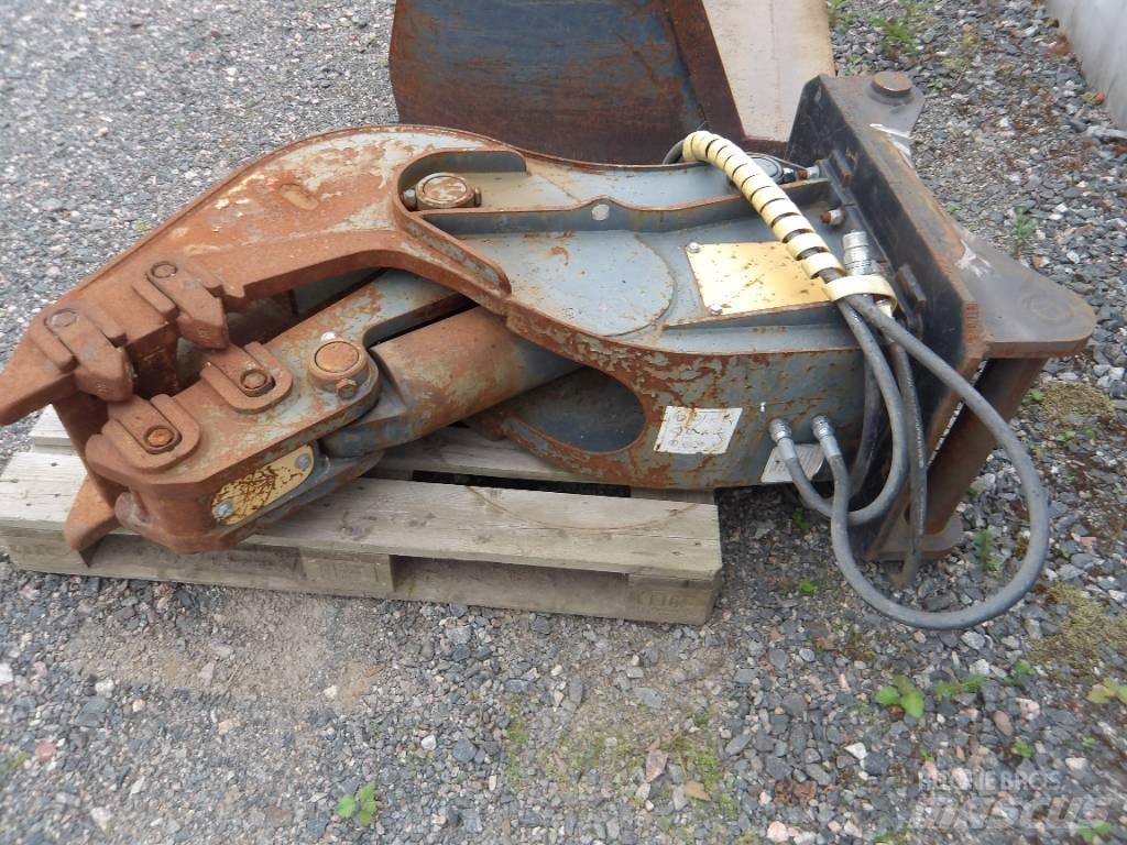 Mustang FH 04 Pulveriser  (Demolition Crusher ) 