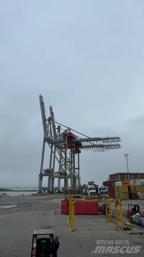  Kocks STS Harbour cranes