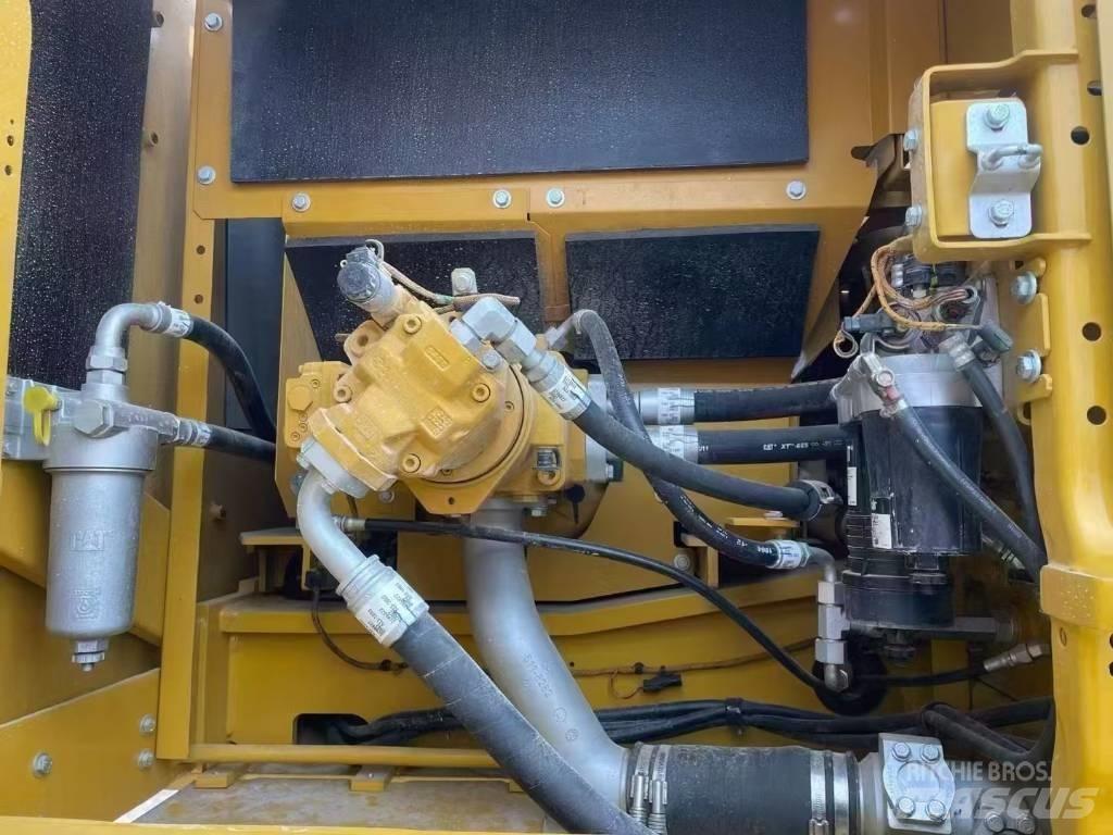 CAT 336GC Crawler excavators